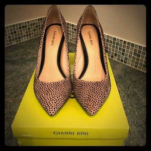 Gianni Bini Pumps